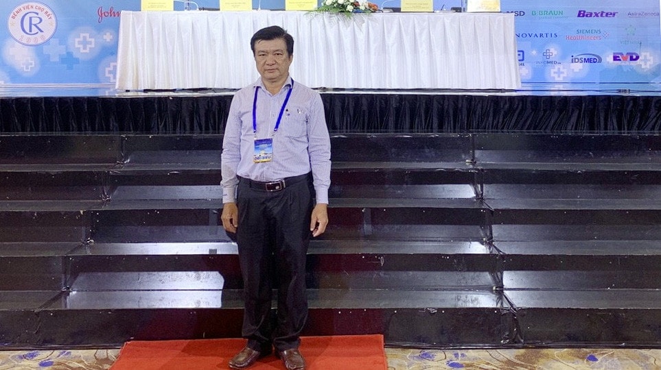 Khởi tố, bắt tạm giam Giám đốc Bệnh viện Đa khoa tỉnh Vĩnh Long vì liên quan đến Công ty Việt Á -0