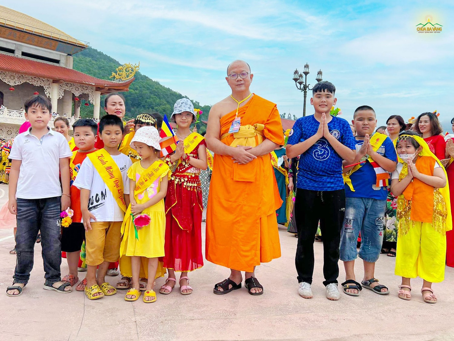 Thắt chặt tình Pháp lữ và sự hòa hợp Phật giáo, nhân dân trên thế giới -0