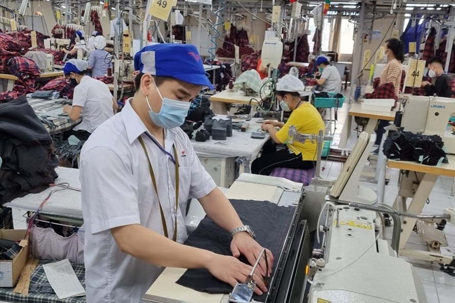 Không thể chậm trễ tăng lương tối thiểu vùng cho người lao động -0