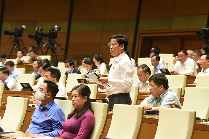 Quốc hội thảo luận về kết quả thực hiện kế hoạch phát triển kinh tế - xã hội -0