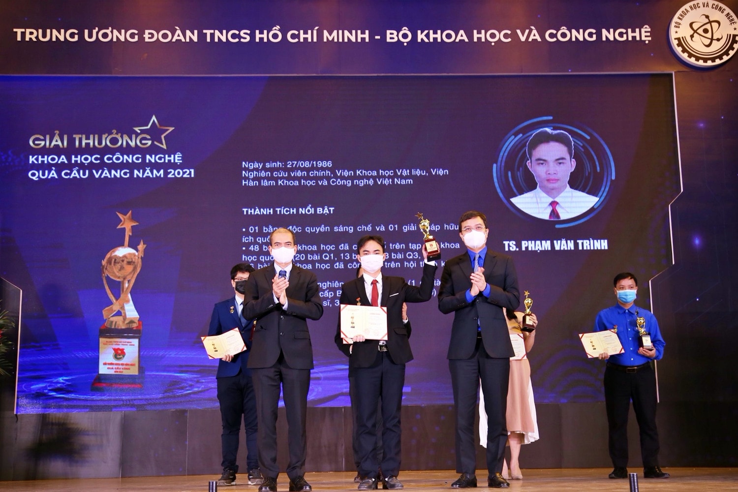 Khởi động Giải Khoa học công nghệ Quả cầu vàng năm 2022 -0
