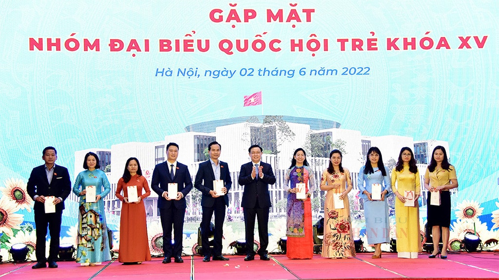 Chủ tịch Quốc hội Vương Đình Huệ: Đại biểu Quốc hội trẻ phải toàn tâm, toàn trí cho hoạt động của Quốc hội -1