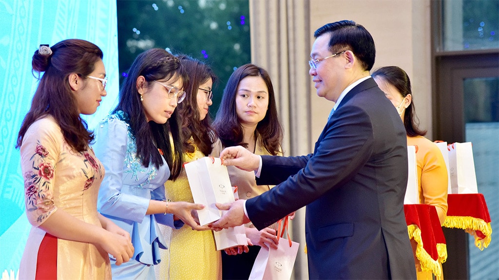 Chủ tịch Quốc hội Vương Đình Huệ: Đại biểu Quốc hội trẻ phải toàn tâm, toàn trí cho hoạt động của Quốc hội -0
