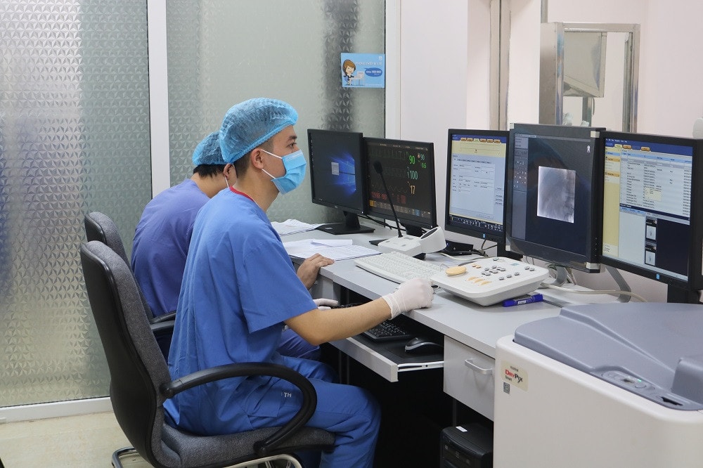 Việc ứng dụng nền tảng công nghệ số một cách chủ động và đồng bộ góp phần tăng thời gian tương tác với người bệnh và giảm thời gian chờ đợi của bệnh nhân Bệnh viện Ung bướu tỉnh Thanh Hóa: Đa dạng dịch vụ y tế hướng tới chăm sóc sức khỏe nhân dân toàn diện -0