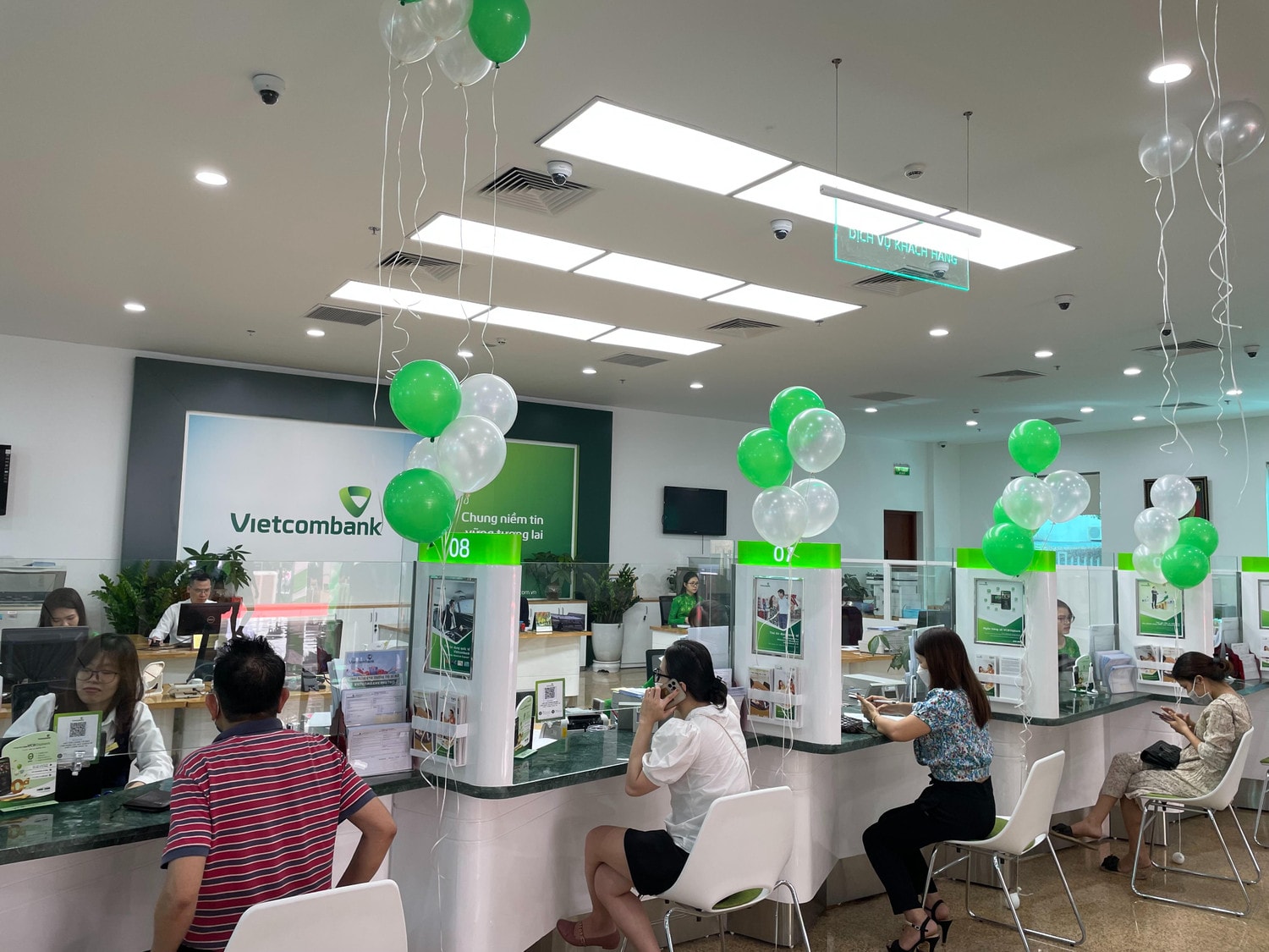 Vietcombank Phú Thọ khánh thành trụ sở hoạt động mới -0