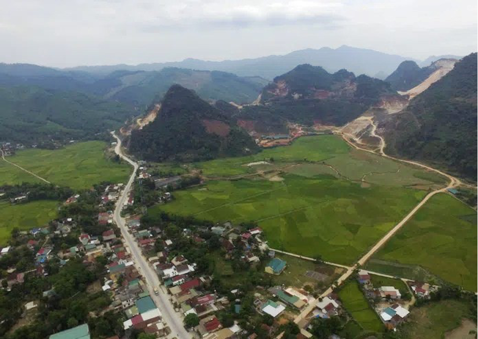 Hố tử thần Châu Hồng, Quỳ Hợp, Nghệ An: Người dân đi về đâu? -0