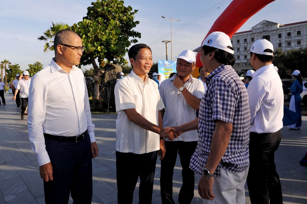 Ủy viên Bộ Chính trị, Trưởng Ban Kinh tế Trung ương Trần Tuấn Anh đến dự Lễ phát động trồng cây 