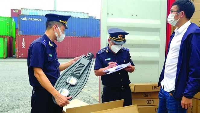 Ngành hải quan triển khai nhiều giải pháp tạo thuận lợi thông quan hàng hóa. Nguồn: ITN