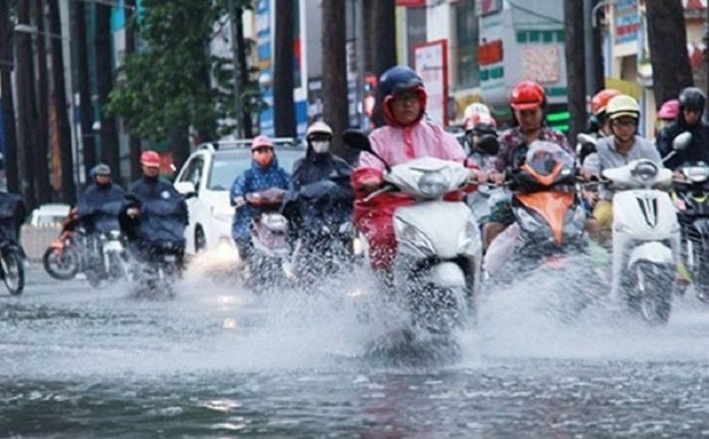 Các tỉnh Bắc Bộ và Trung Bộ bước vào đợt mưa lớn kéo dài -0