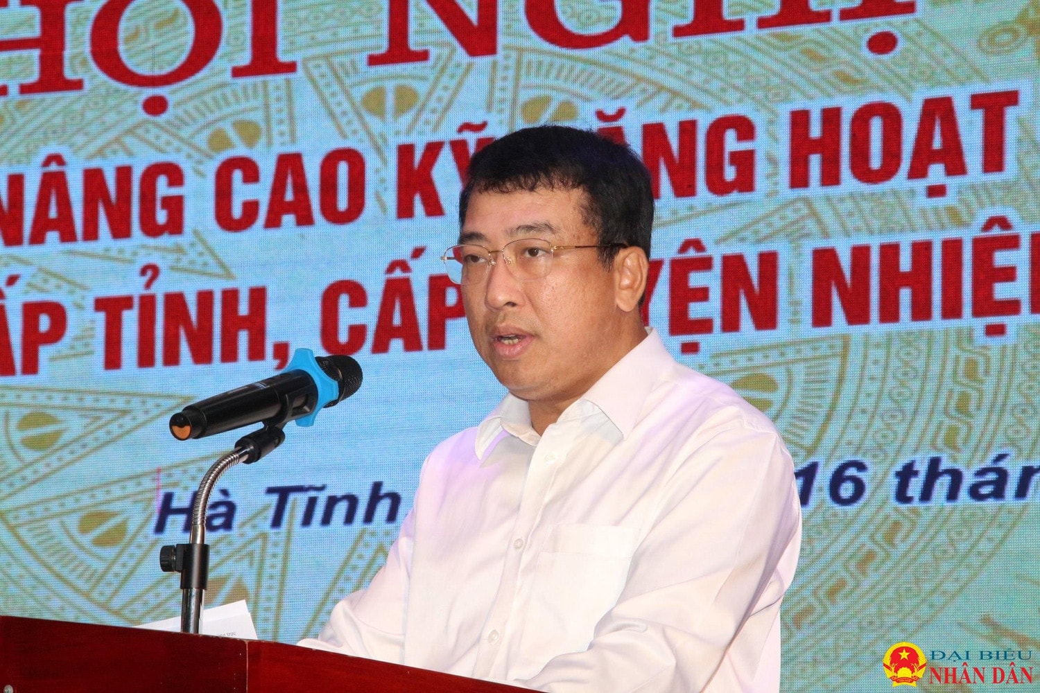 Phó Chủ tịch Thường trực HĐND tỉnh Trần Tú Anh phát biểu Trang bị kỹ năng cho gần 500 đại biểu HĐND các cấp ở Hà Tĩnh -0
