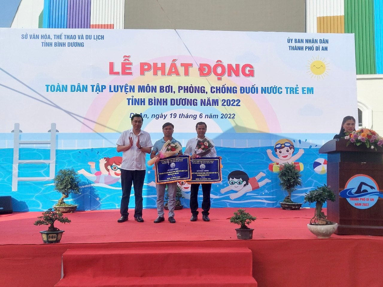 Bình Dương: Phát động toàn dân tập luyện môn bơi, phòng chống đuối nước năm 2022 -4