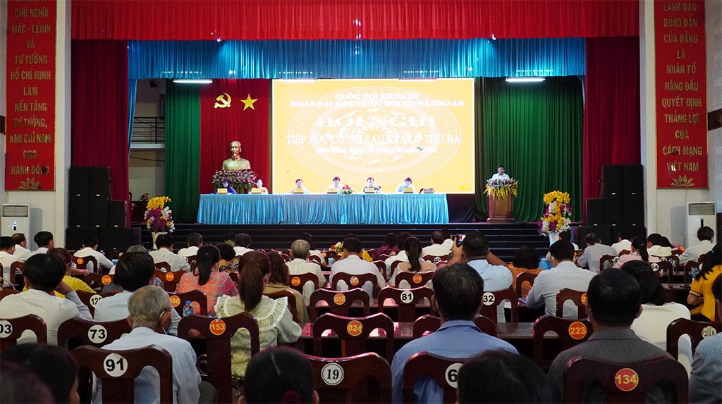 Chủ nhiệm Ủy ban Quốc phòng và An ninh Lê Tấn Tới tiếp xúc cử tri tại các huyện Đức Hòa, Bến Lức tỉnh Long An -2