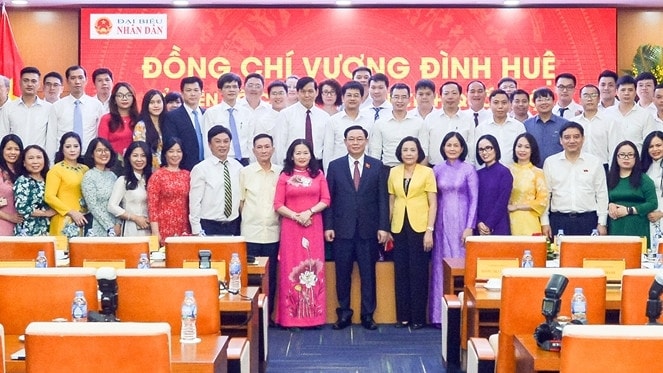 Chủ tịch Quốc hội Vương Đình Huệ: Báo Đại biểu Nhân dân ngày càng phát triển 