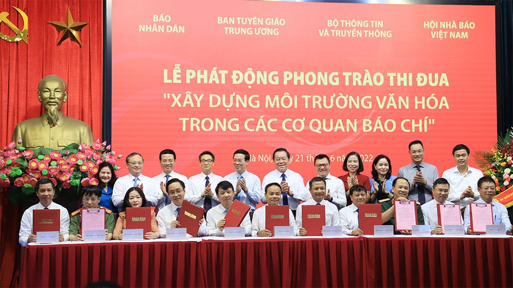 Phong trào thi đua xây dựng môi trường văn hóa cần thấm sâu vào mỗi cơ quan báo chí -1