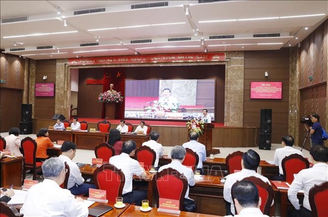 Triển khai Nghị quyết số 15-NQ/TW về phương hướng phát triển Thủ đô Hà Nội -0