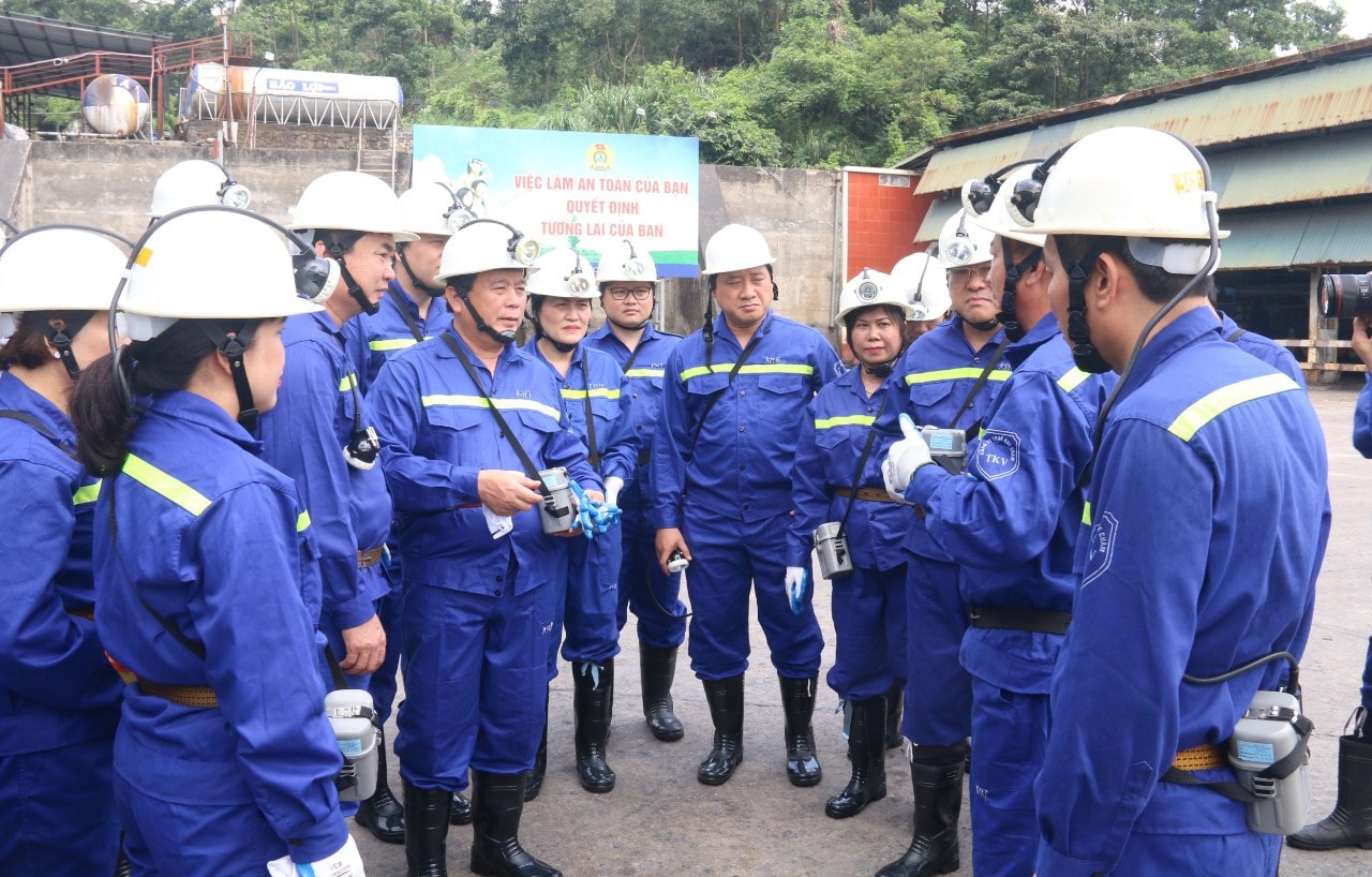 Đoàn ĐBQH tỉnh Quảng Ninh tiếp xúc cử ngành Than -0