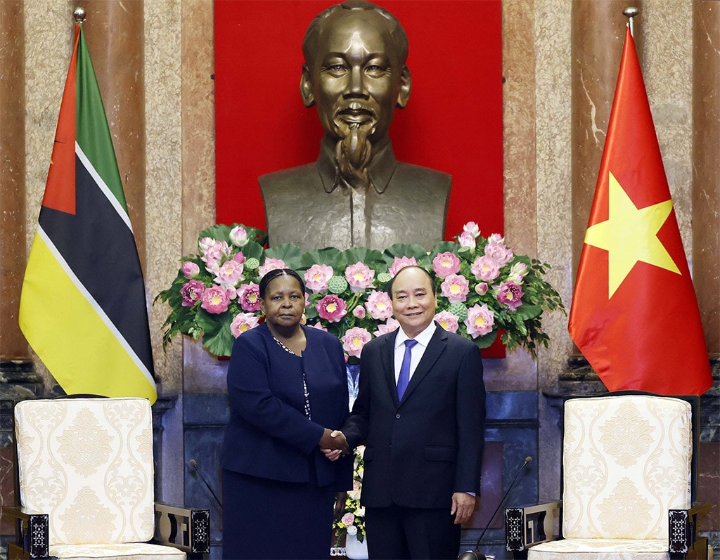 Chủ tịch Nước Nguyễn Xuân Phúc tiếp Chủ tịch Quốc hội Mozambique -0