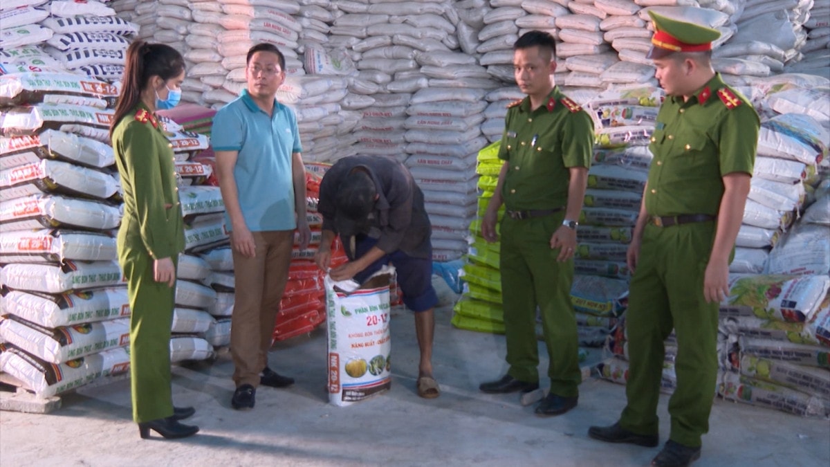 Khởi tố thêm 3 bị can vụ sản xuất phân bón giả ở Thanh Hóa -0