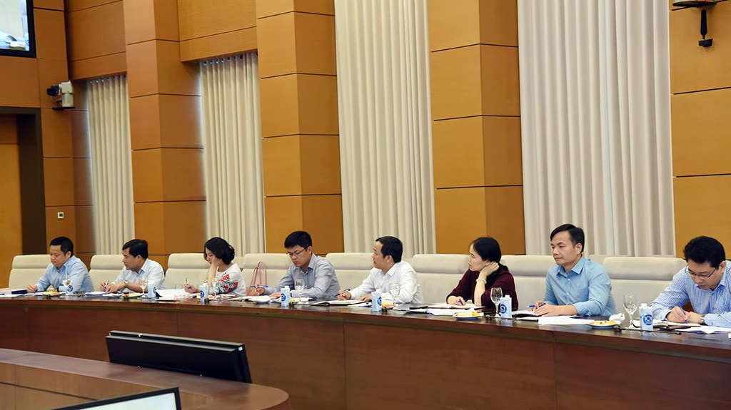 Chủ tịch Quốc hội Vương Đình Huệ chủ trì làm việc của Đảng đoàn Quốc hội với Văn phòng Quốc hội