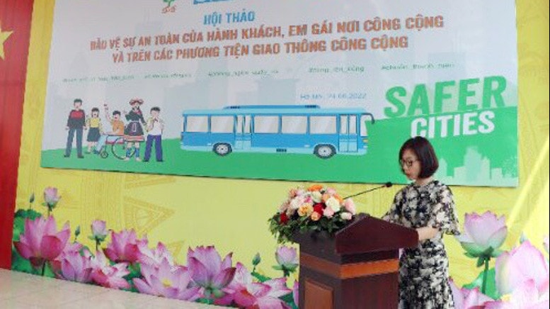 Bình đẳng giới trong giao thông công cộng
