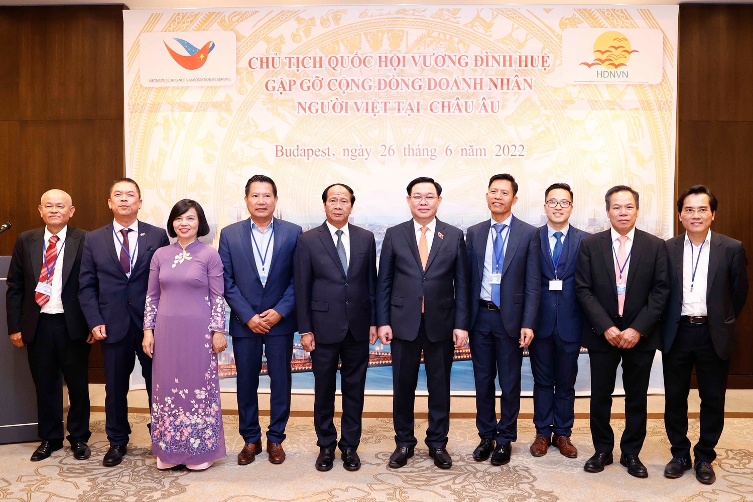 Chủ tịch Quốc hội Vương Đình Huệ với các đại biểu. Ảnh: Doãn Tấn/TTXVN Chủ tịch Quốc hội Vương Đình Huệ: