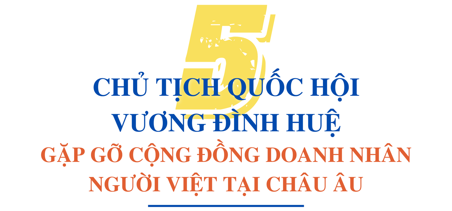 Hơn 60 giờ của Chủ tịch Quốc hội Vương Đình Huệ tại Hungary -0
