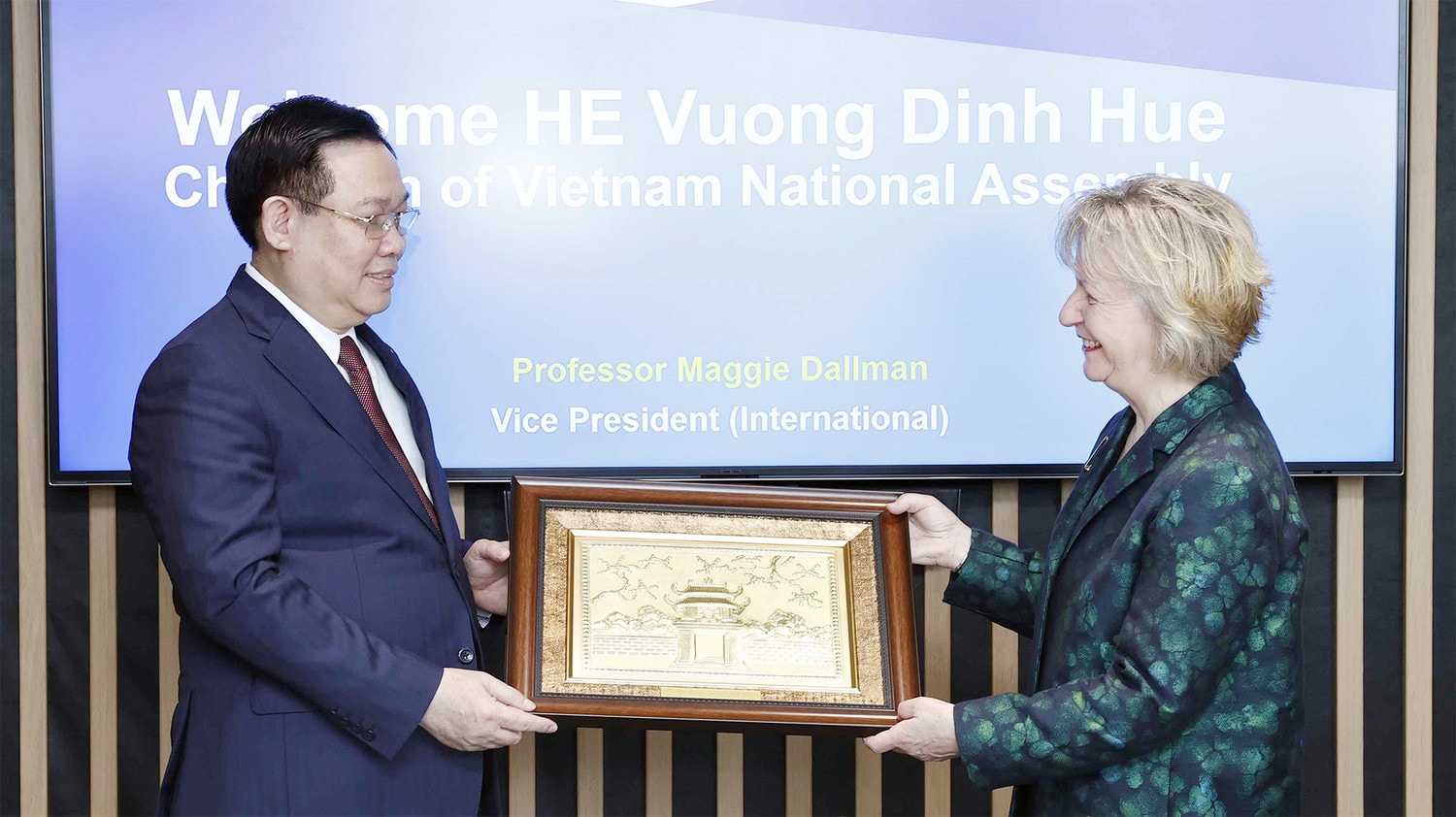 Chủ tịch Quốc hội Vương Đình Huệ tiếp Lãnh đạo Trường Imperial College London -2