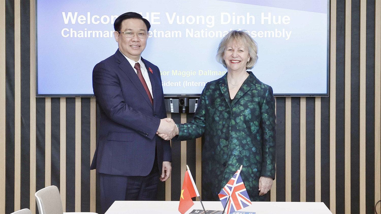 Chủ tịch Quốc hội Vương Đình Huệ tiếp Lãnh đạo Trường Imperial College London -4