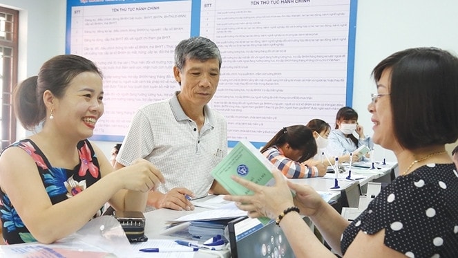 ,Xây dựng mạng lưới đại lý thu chuyên nghiệp, hiện đại 