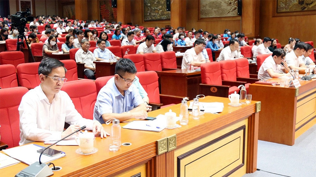 Đoàn ĐBQH tỉnh Vĩnh Phúc tiếp xúc cử tri công chức, viên chức, công nhân lao động -0