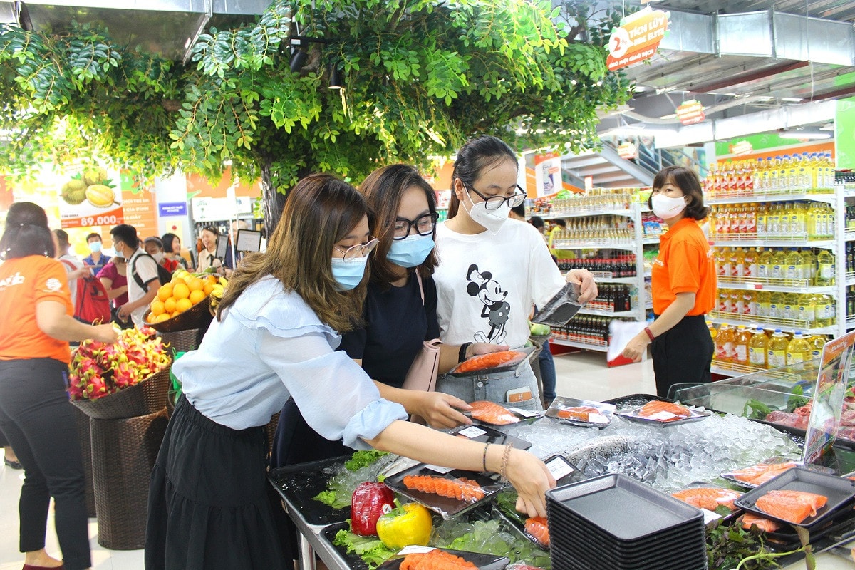 Hapro tích cực tham gia các hoạt động xúc tiến thương mại trong và ngoài nước, song song với việc tiếp tục phát triển, mở rộng hệ thống bán lẻ BRGMart, minimart Haprofood/BRGMart khi dịch bệnh covid-19 đã được kiểm soát Hapro tập trung đẩy mạnh hoạt động xuất nhập khẩu mũi nhọn sau đại dịch -0