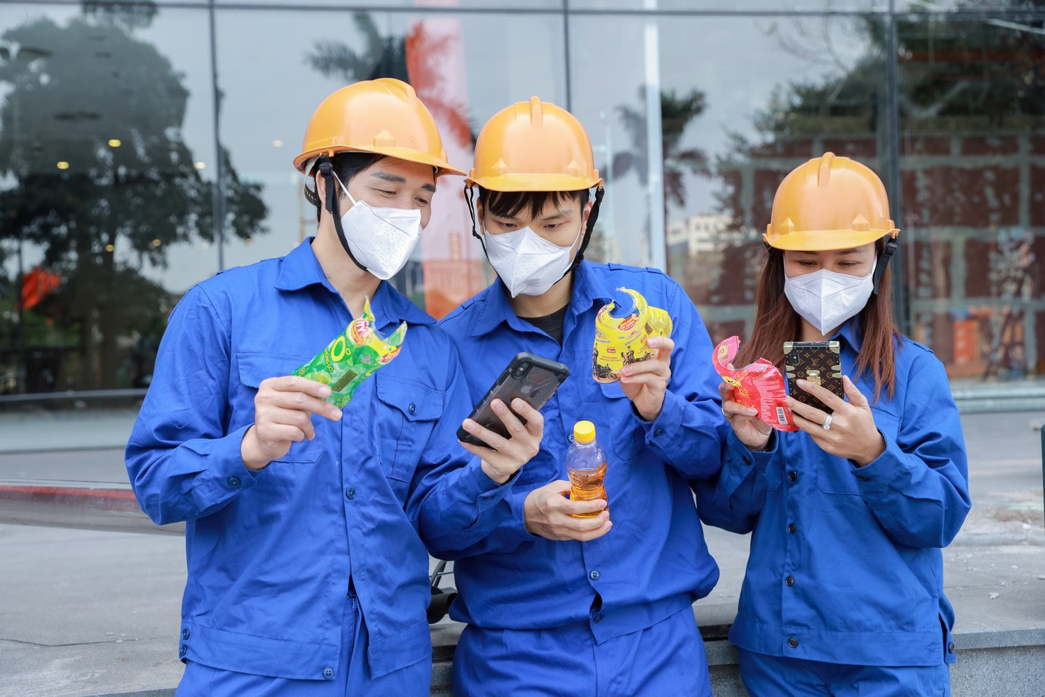 Trúng tiền tỷ chỉ với chai nước giải khát: Hồi hộp chờ quay số trước giờ G -0