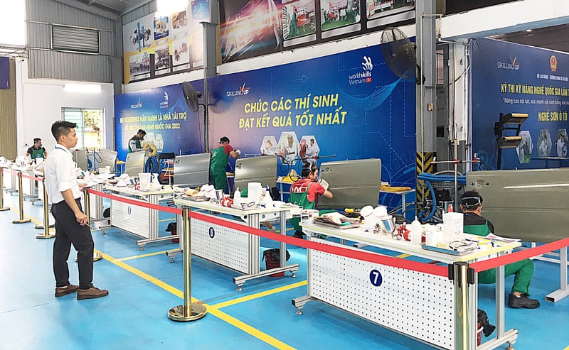 Nghề sơn ô tô tiếp cận công nghệ quốc tế -0
