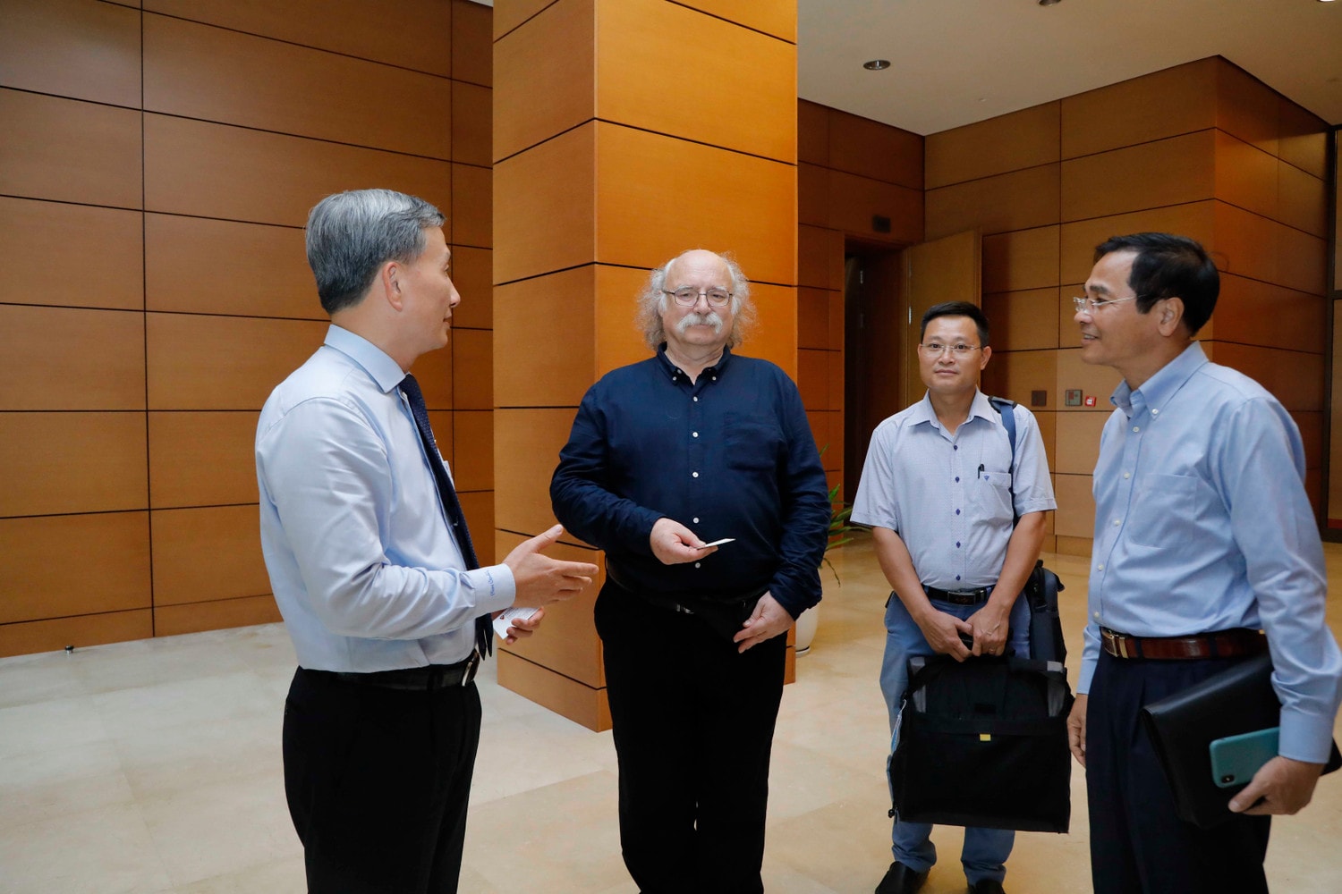 Chủ nhiệm Ủy ban Khoa học, Công nghệ và Môi trường Lê Quang Huy tiếp Giáo sư Duncan Haldane -0