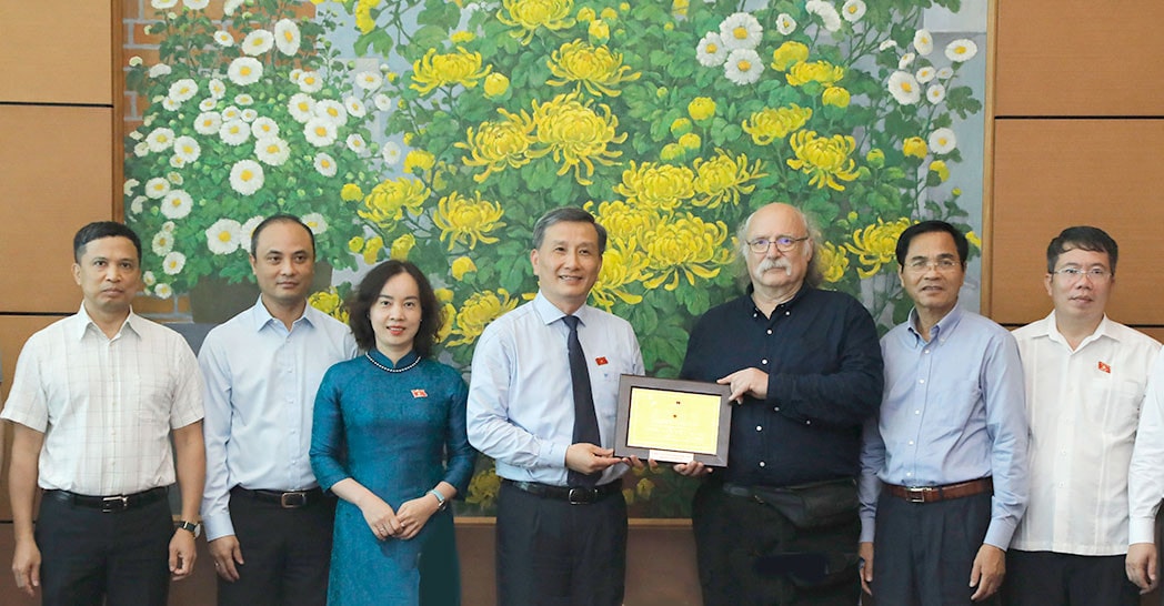 Chủ nhiệm Ủy ban Khoa học, Công nghệ và Môi trường Lê Quang Huy tiếp Giáo sư Duncan Haldane -0
