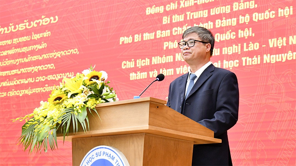 Phó Chủ tịch Quốc hội Lào Sounthone Xayachak thăm, làm việc tại Đại học Thái Nguyên -0