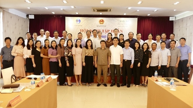 các đại biểu tham dự Hội nghị tập huấn kỹ năng hoạt động của đại biểu dân cử người dân tộc thiểu số