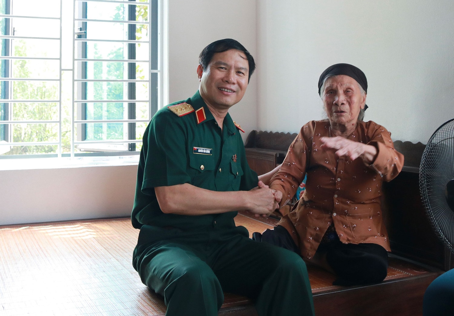 Thượng tướng Nguyễn Tân Cương thăm, tặng quà Trung tâm Điều dưỡng thương binh Duy Tiên -0