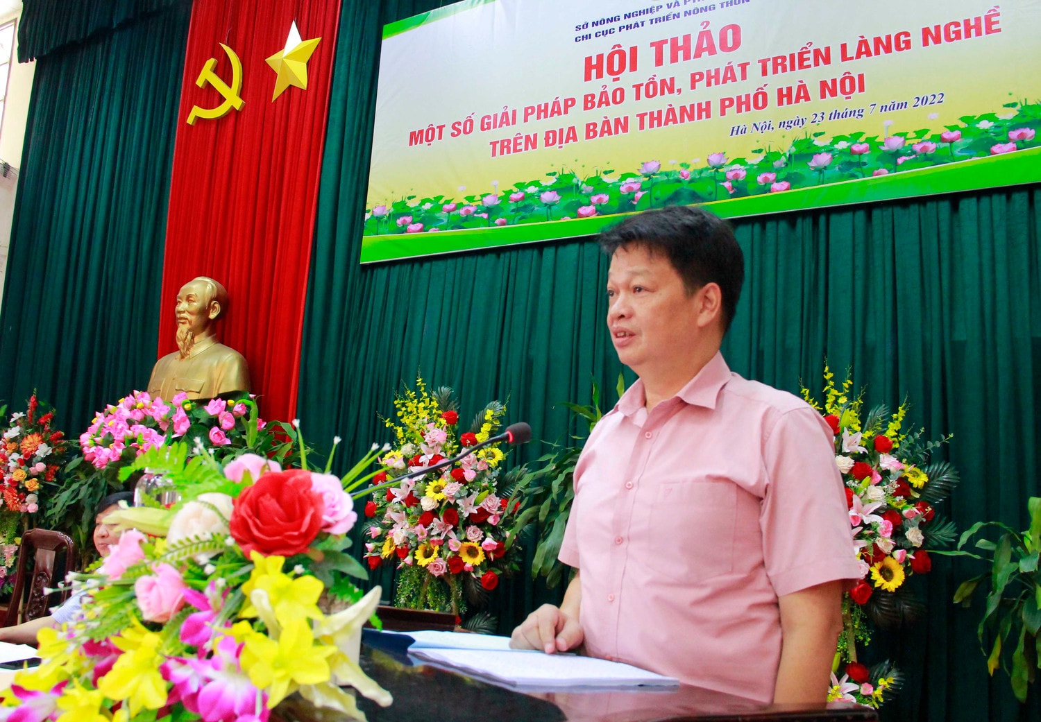 Phó Chánh Văn phòng điều phối Nông thôn Trung ương Trần Nhật Lam phát biểu tại Hội thảo Hà Nội không để các làng nghề truyền thống bị mai một -0