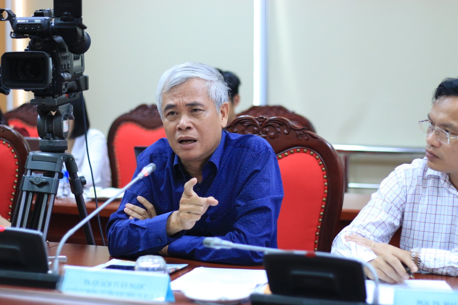 Môn Lịch sử và môn Tiếng Anh đã có sự điều chỉnh tốt hơn -0