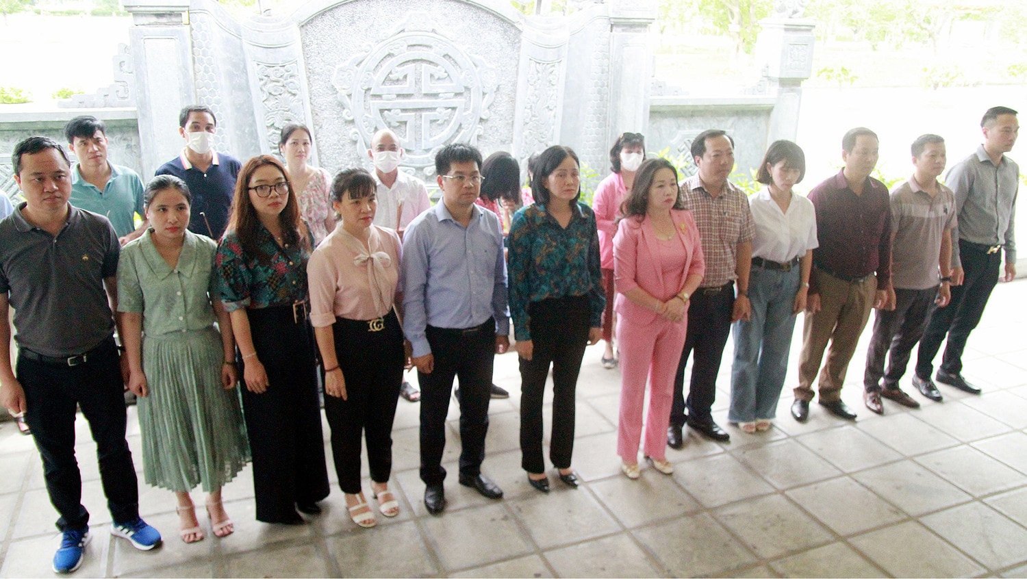 Báo Đại biểu Nhân dân dâng hương tri ân các anh hùng Liệt sĩ tại Quảng Bình, Hà Tĩnh, Nghệ An