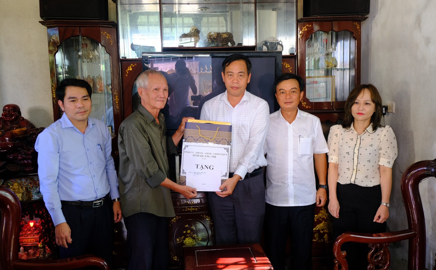 Quảng Trị anh hùng, sâu nặng nghĩa tình -0