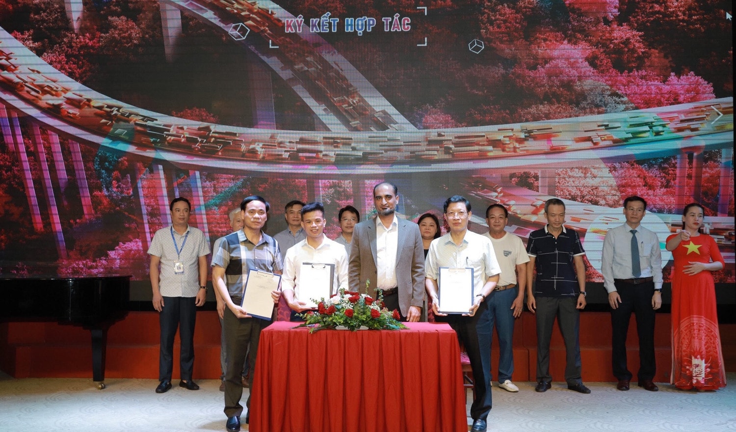 Toàn cảnh Lễ ký kết hợp tác Làng công nghệ Tech Art – STI với các đơn vị 