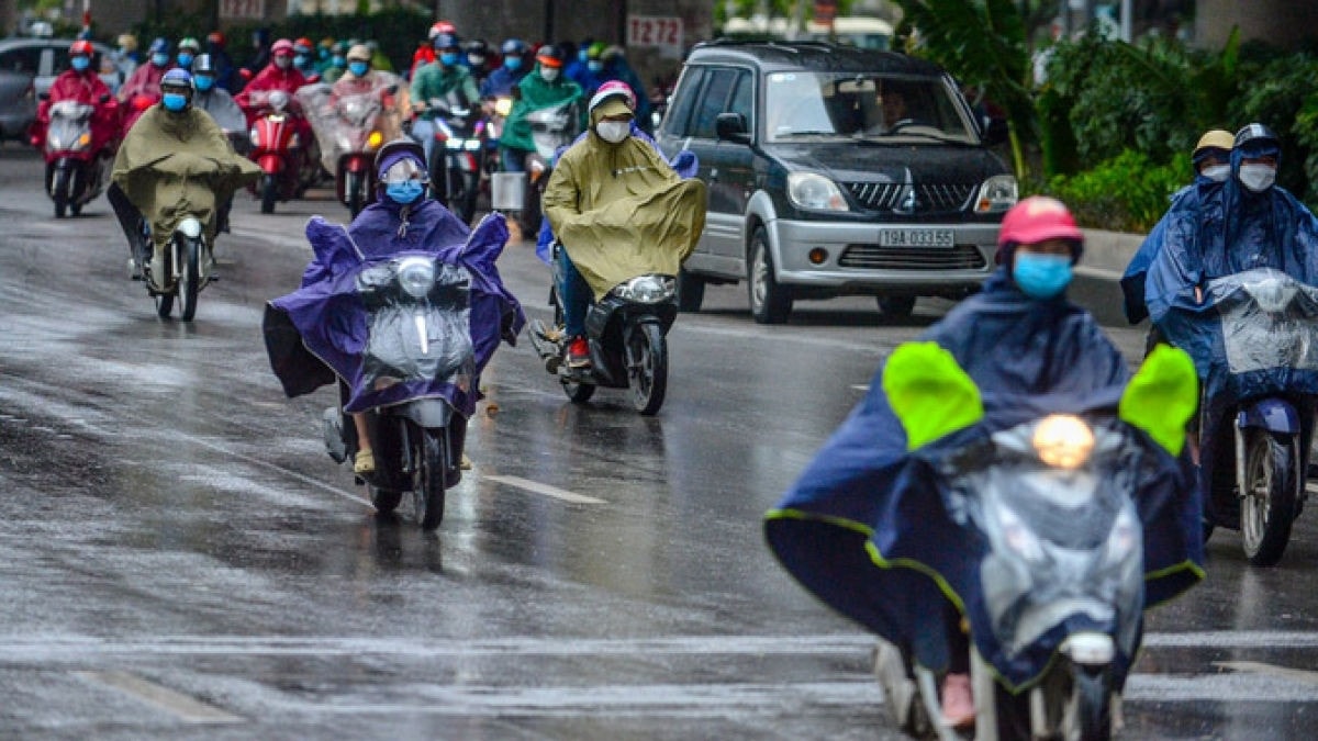 Bắc Bộ ngày nắng nóng, chiều tối có mưa rào và dông -0