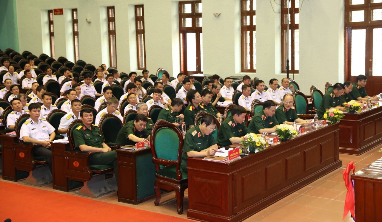 Thượng tướng Nguyễn Tân Cương dự và chỉ đạo Hội nghị tổng kết thực hiện Nghị quyết số 765 tại Quân chủng Hải quân -0