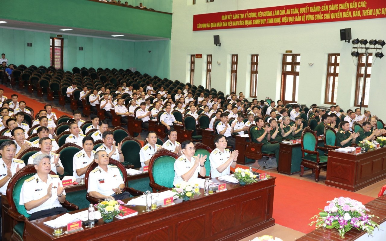 Thượng tướng Nguyễn Tân Cương dự và chỉ đạo Hội nghị tổng kết thực hiện Nghị quyết số 765 tại Quân chủng Hải quân -0