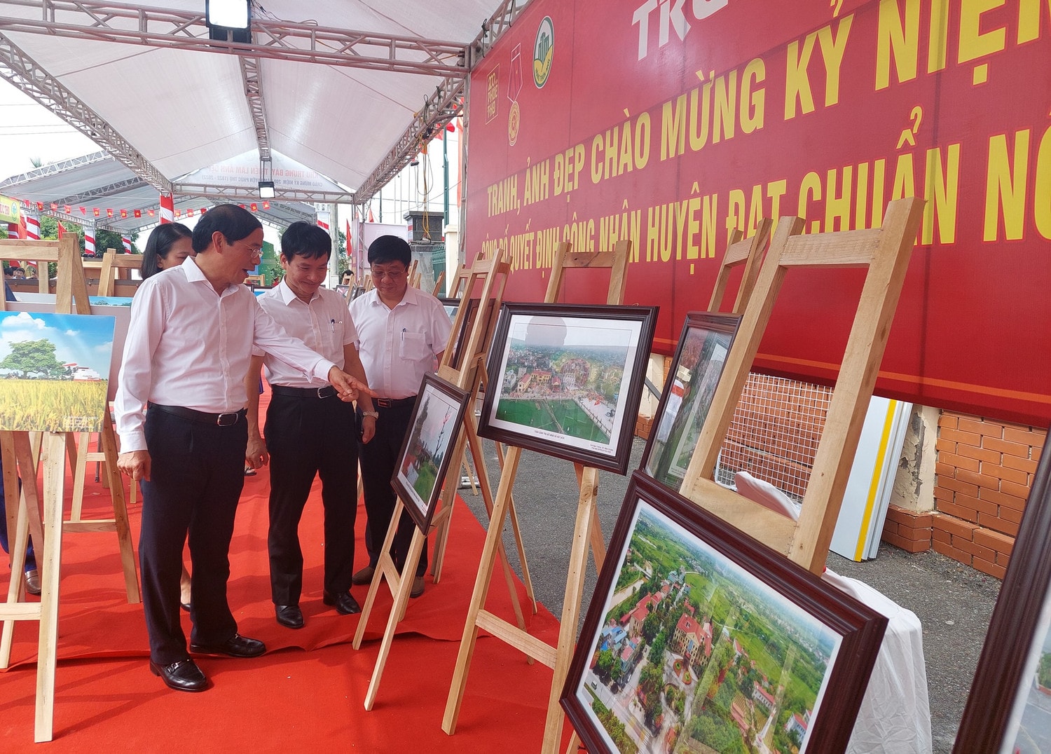 Khai mạc tuần hàng, tư vấn và bán sản phẩm OCOP năm 2022 tại huyện Phúc Thọ -0