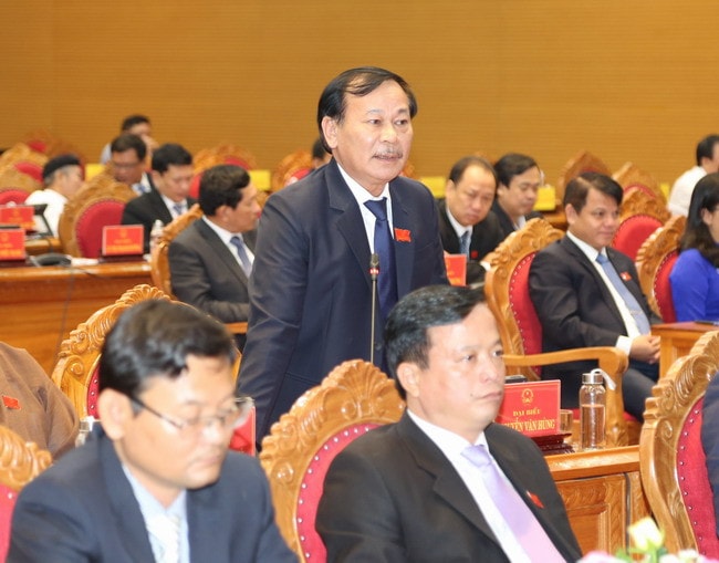 Đại biểu chất vấn tại kỳ họp