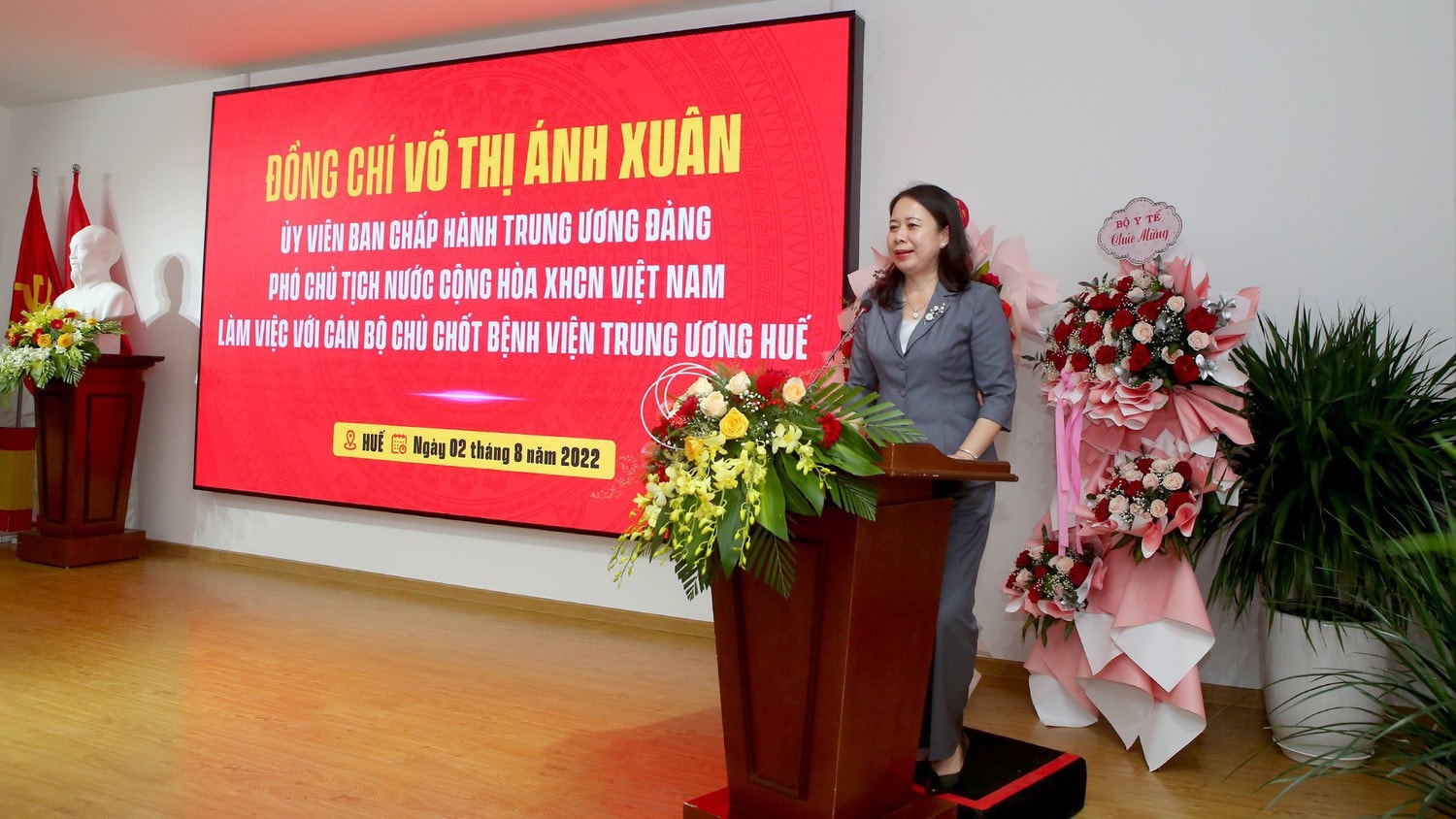 Phó Chủ tịch nước Võ Thị Ánh Xuân dự Lễ khánh thành TT Sản Phụ khoa - BV Trung ương Huế -0