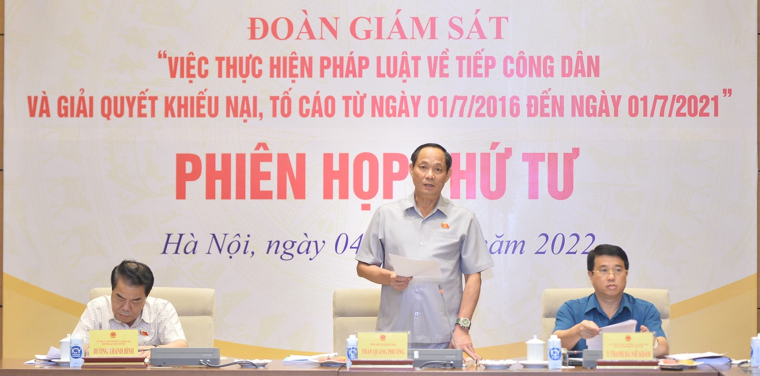 Phó Chủ tịch Quốc hội, Thượng tướng Trần Quang Phương phát biểu tại Phiên họp
